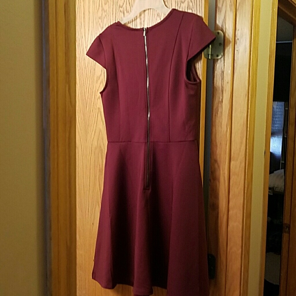 Dress - Picture 2 of 2