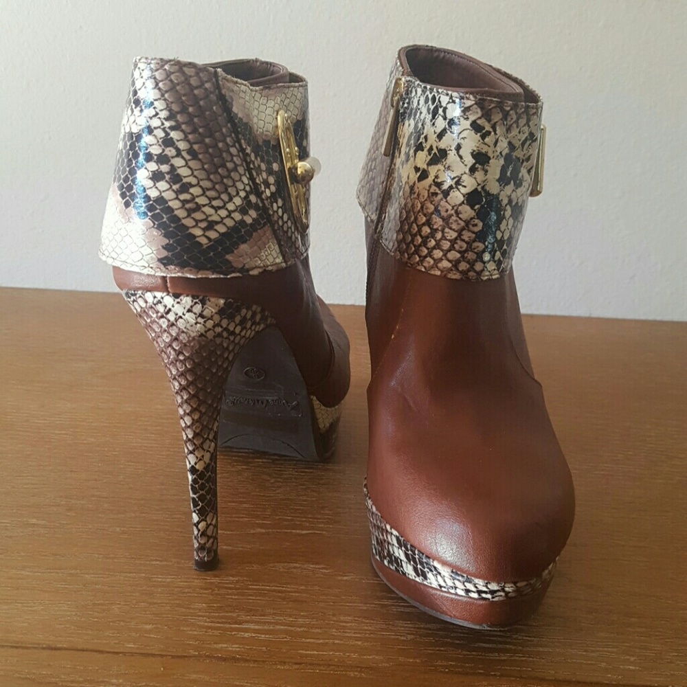 Anne Michelle ankle boots