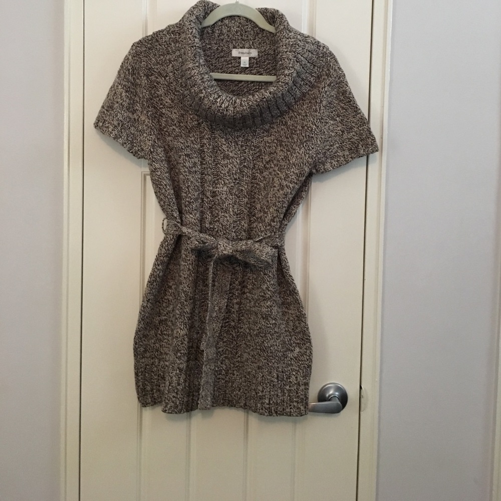Beige and Brown  short sleeve Sweater