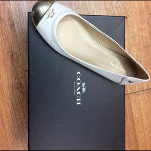 Coach Chelsea ballet flats