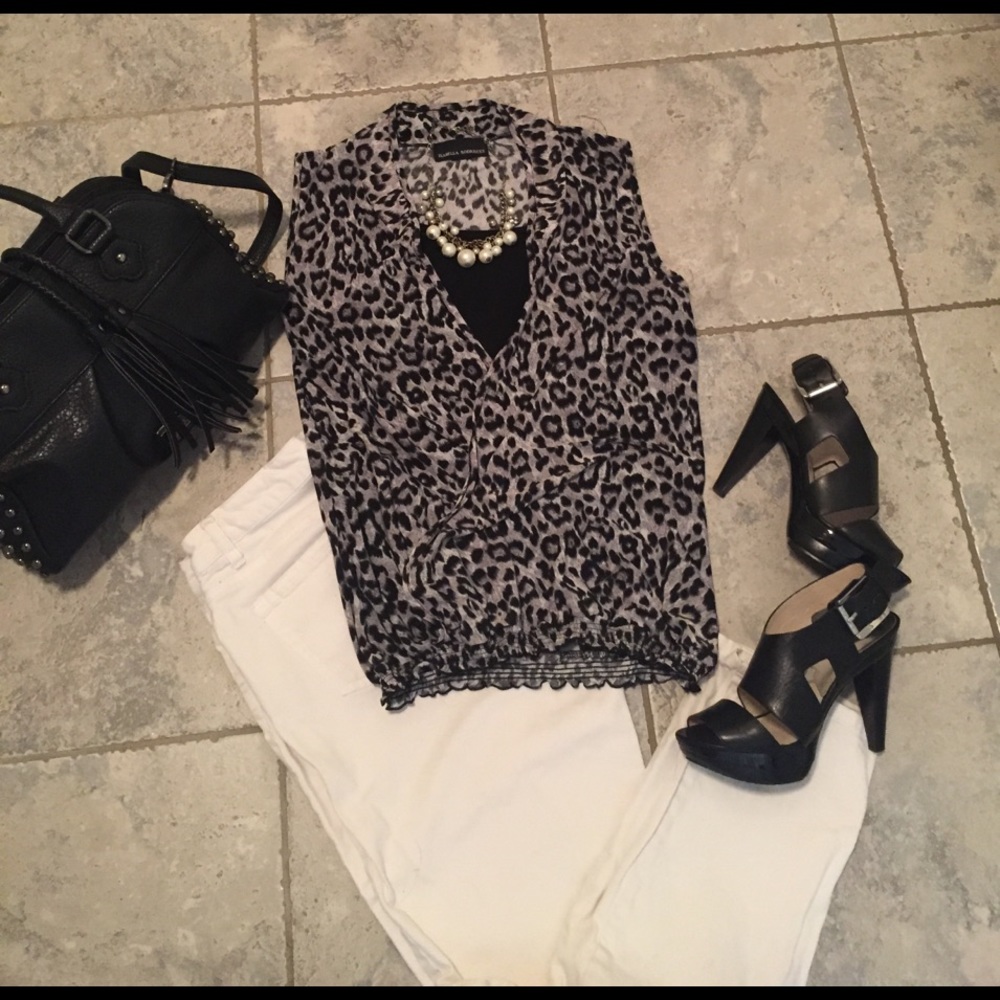 Very sexy sleeveless snow leopard crossover v neck