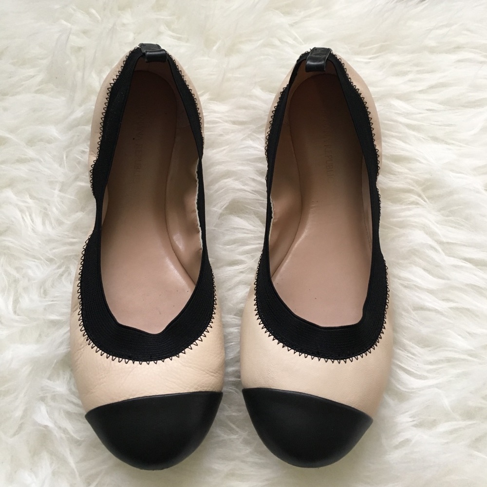Banana Republic Leather Flats Size 7.5