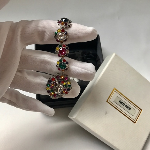 ♦️sold♦️Auth MIU MIU Crystal bracelet in box - Picture 7 of 8