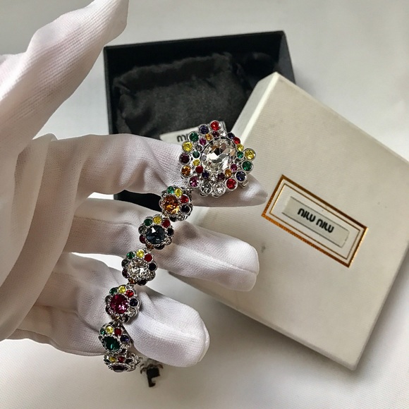 ♦️sold♦️Auth MIU MIU Crystal bracelet in box - Picture 8 of 8