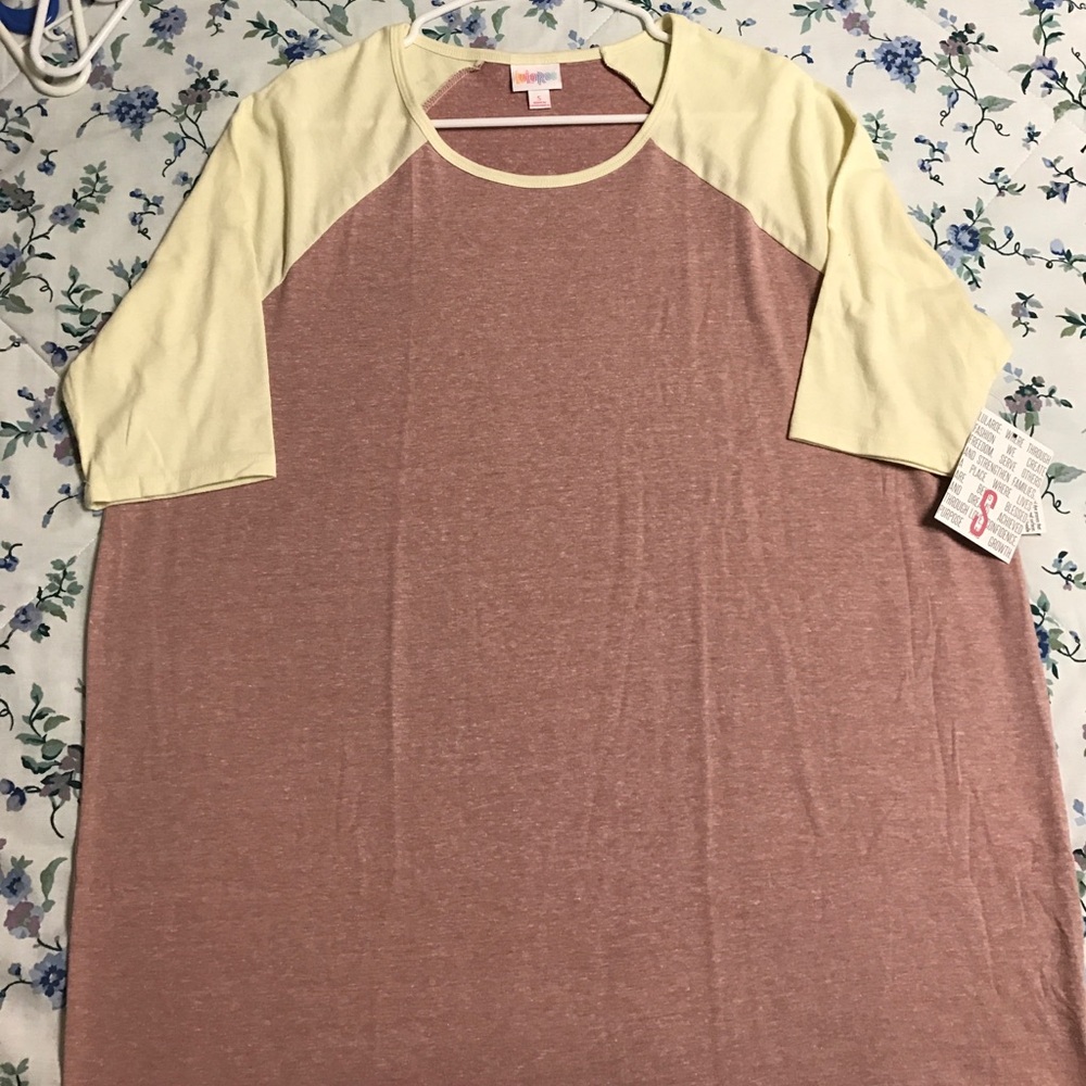 LuLaRoe Irma size s - Picture 1 of 2