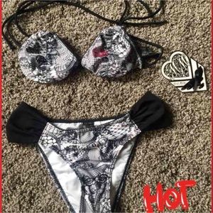 Metal Mulisha bikini.