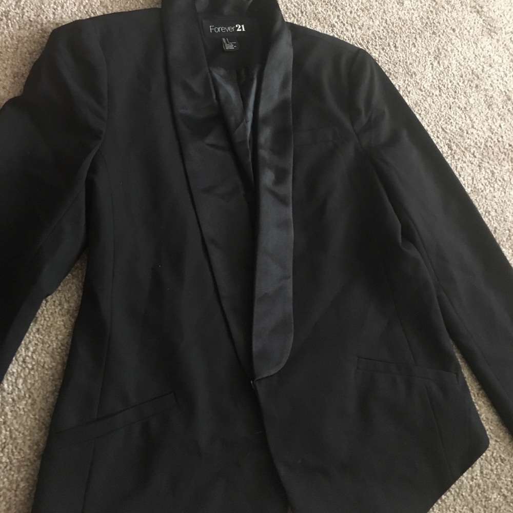 Forever 21 black blazer size large