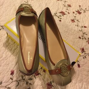 Brand new flat shoes