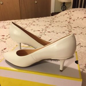White shoes kitten heels brand new