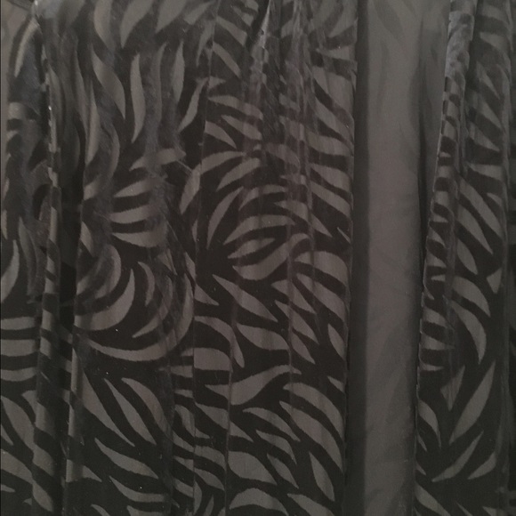 3 Piece Evening Black Jacket,Tank & Velvet Pants - Picture 5 of 6