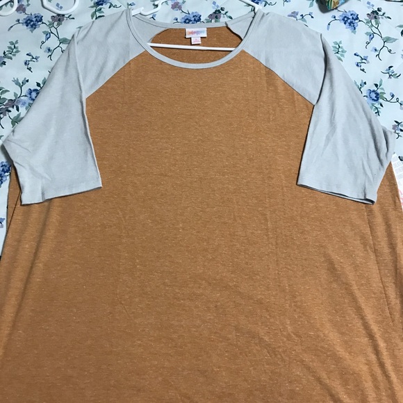 LuLaRoe Irma size s - Picture 2 of 2