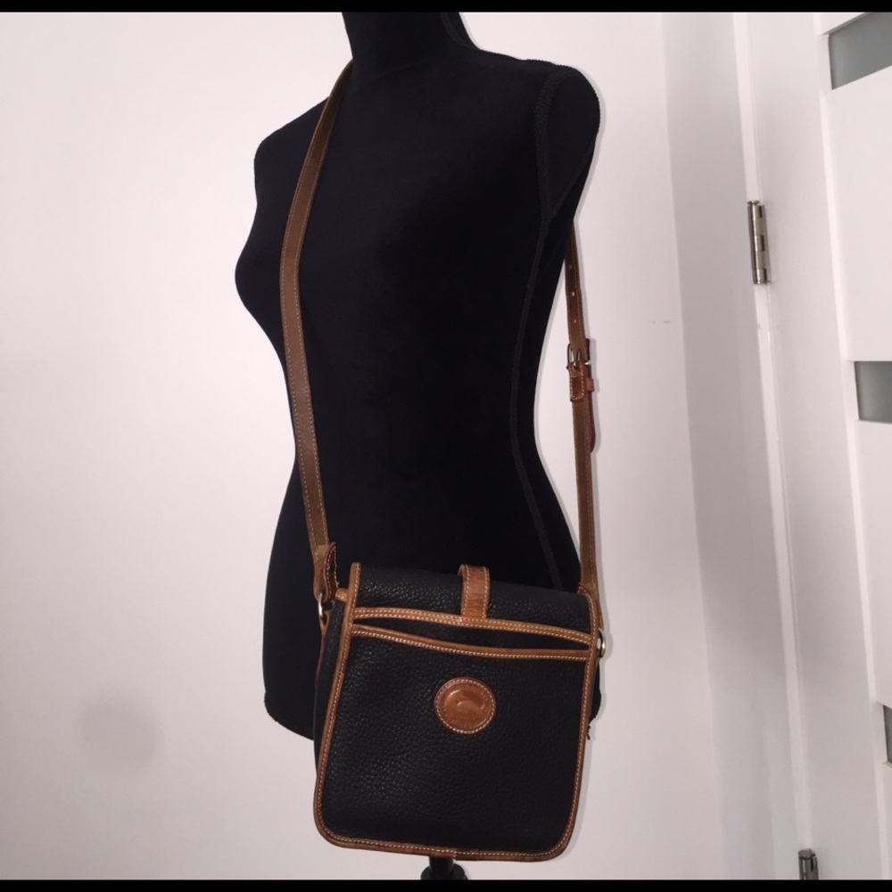💲old   Dooney & Bourke Cross-body purse