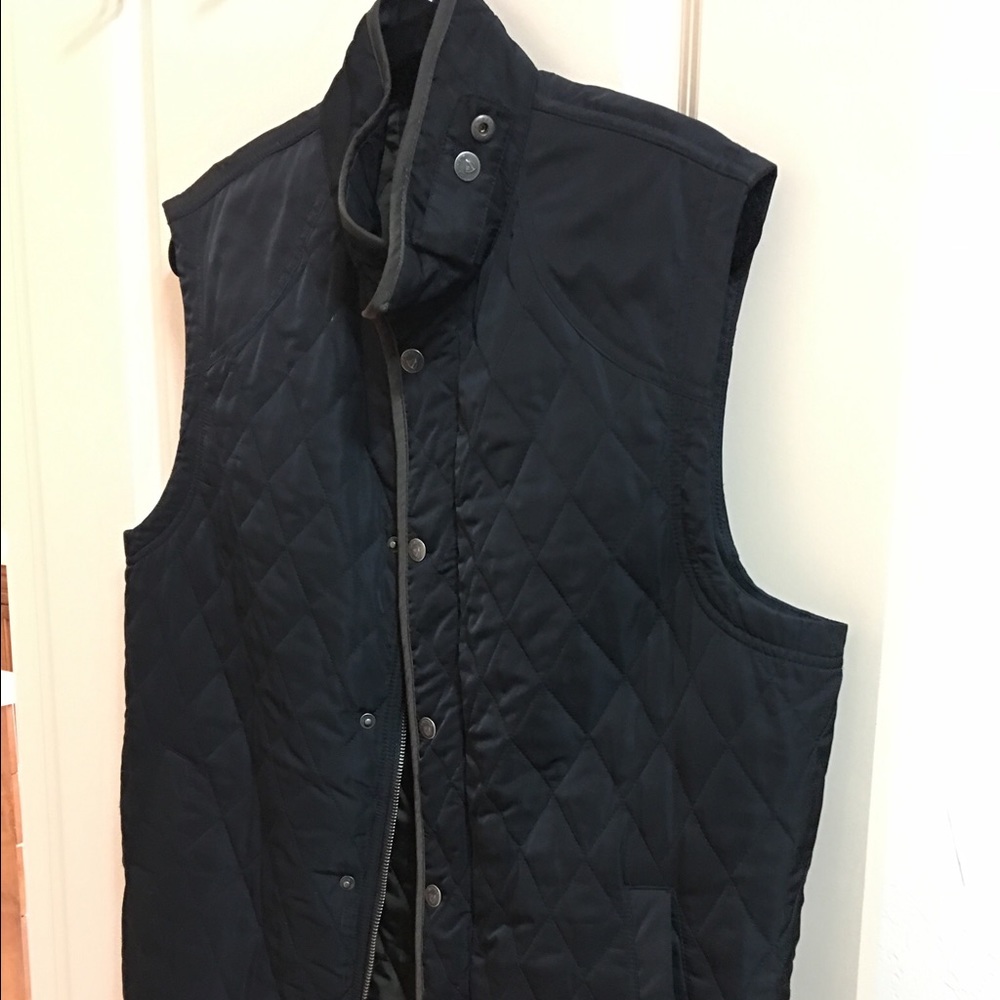 Daniel Cremieux Vest