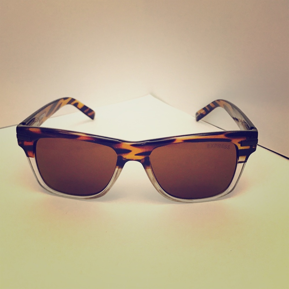 ♥️BOGO♥️New Express Two Tone Square Sunglasses
