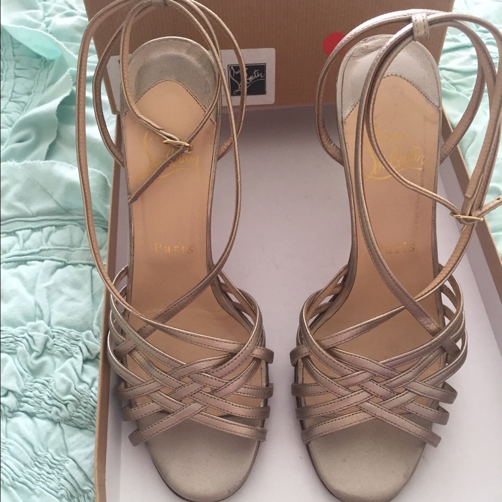Christian louboutin gold/bronze heels/sandals