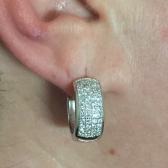Brand new Pave Earrings and ring size 7 - Picture 4 of 4