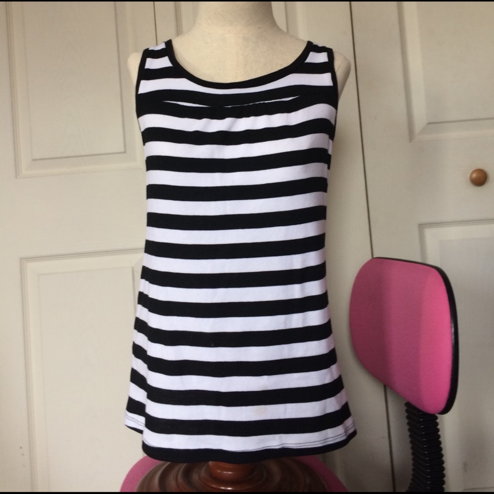 Black and white stripe tank
