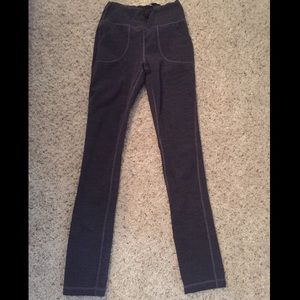 LuluLemon Skinny Will Pant size 4