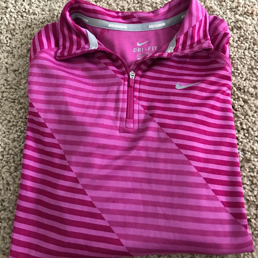 Nike DRI-FIT Pullover