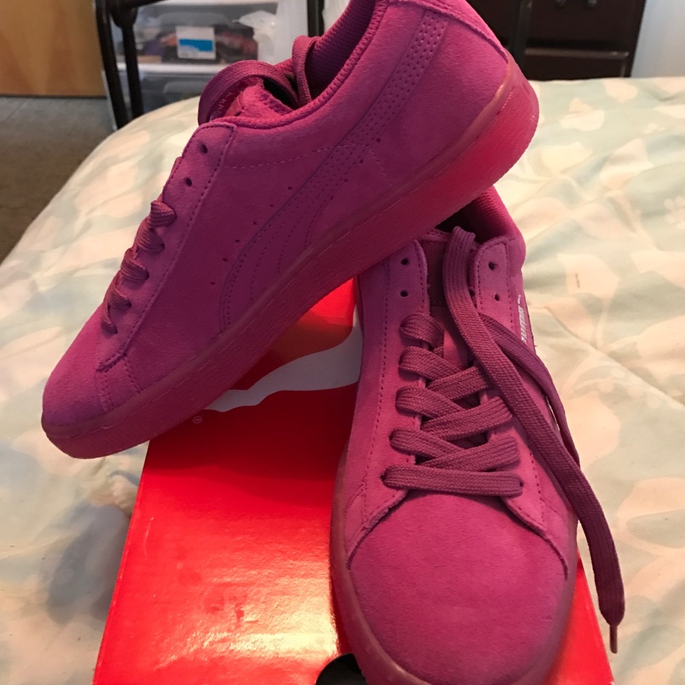 New Fuschia Puma Tennis Shoes (suede)