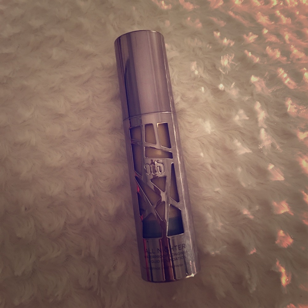 Urban Decay All Nighter Waterproof Foundation
