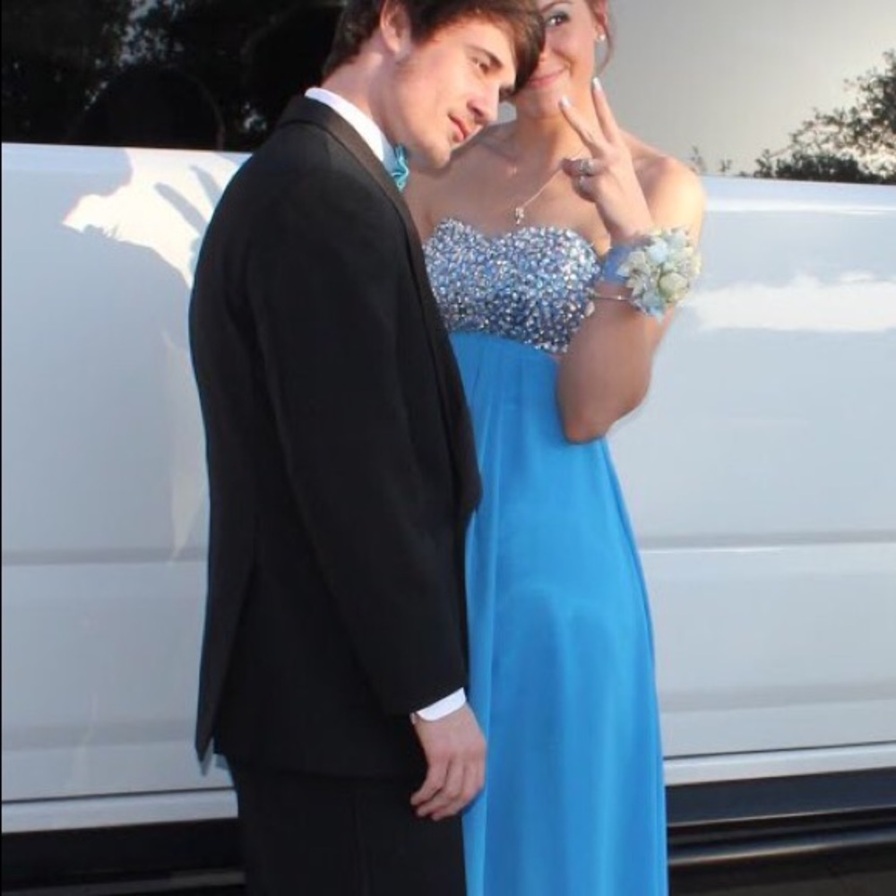 Strapless Prom Dress - Picture 4 of 5