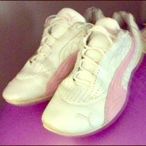 PUMA sneakers 💞💞💞
