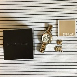 Michael Kors Oversized Bradshaw Watch