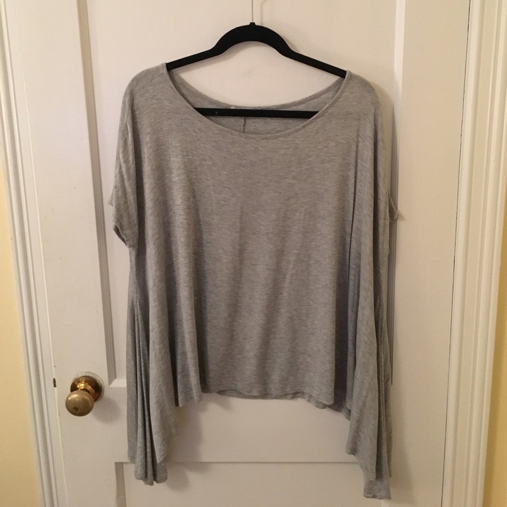 grey short sleeve flow top