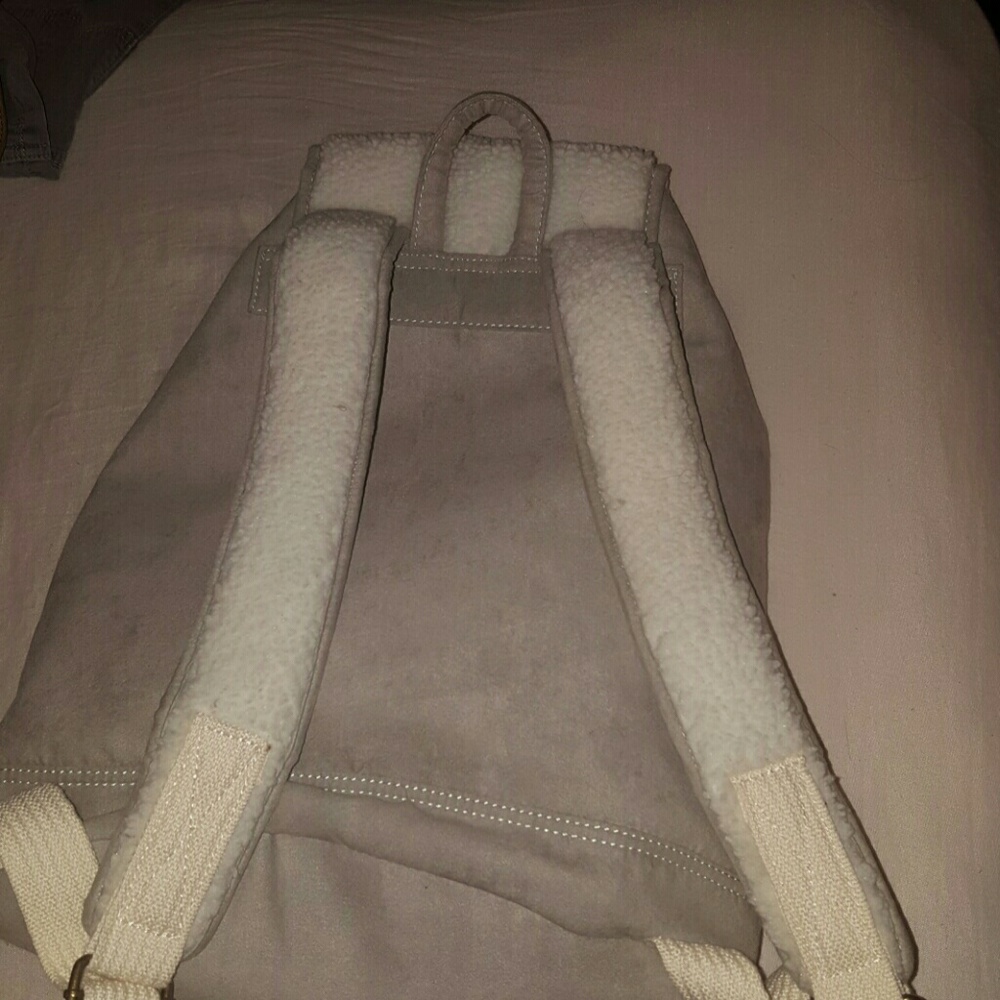 Backpack - Picture 2 of 3