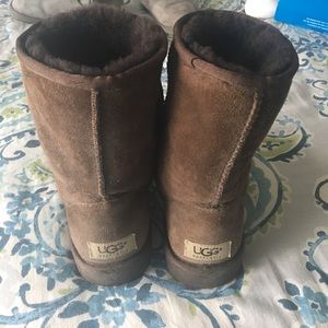 Gently worn brown classic ugg boots