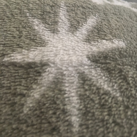 Meet your Posher, Justine - Picture 1 of 1