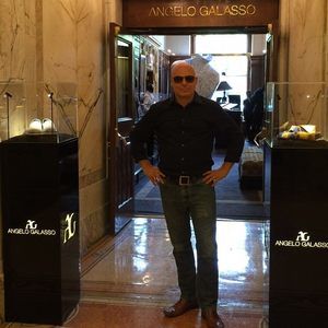 Meet your Posher, Kenny