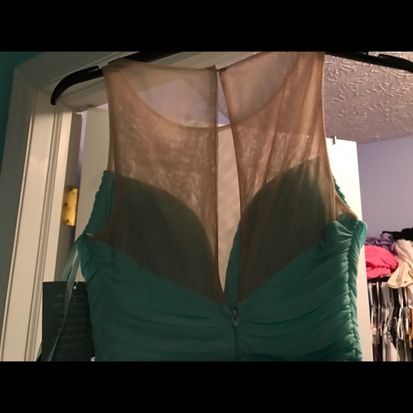 Prom dress - Picture 4 of 6