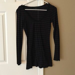 Long sleeve long fitting shirt