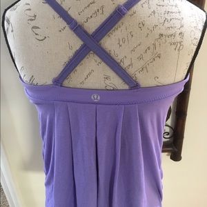 Lululemon workout shirt