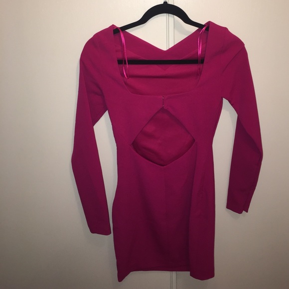 NWT Dress with back out, zipper on sleeves sides - Picture 2 of 2