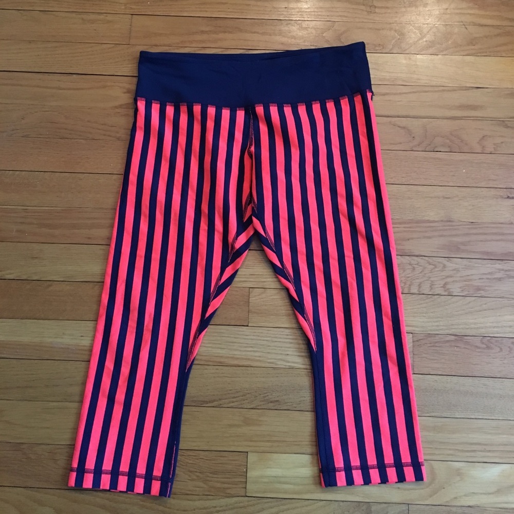 Lululemon Capri Pants 10