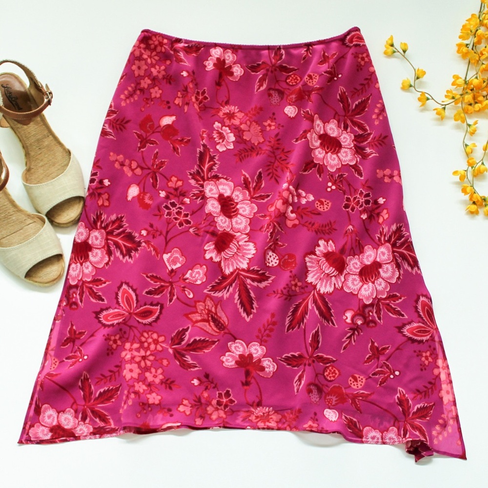 💥WEEKEND SALE💥Pink floral Express skirt