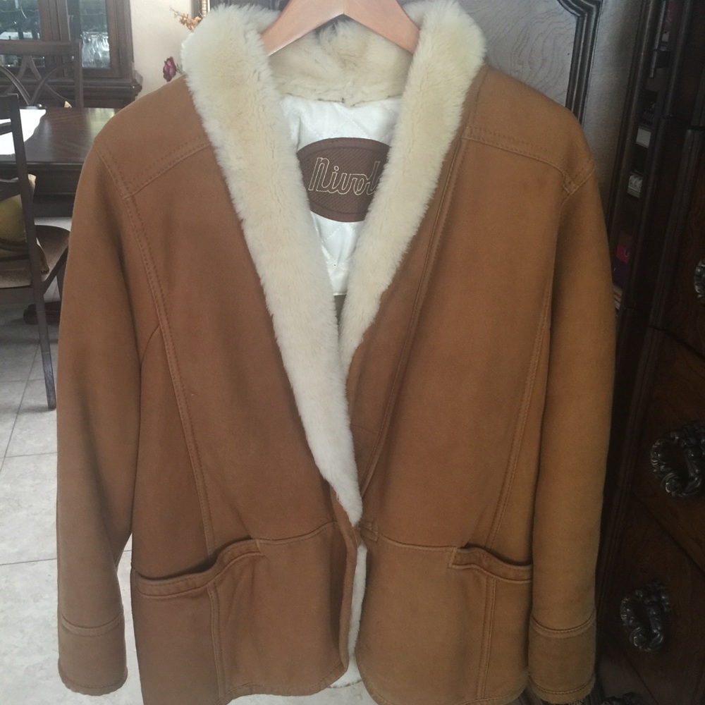Ladies' size small Italian shearling jacket.