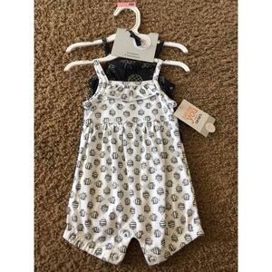 Set of 2 Newborn rompers