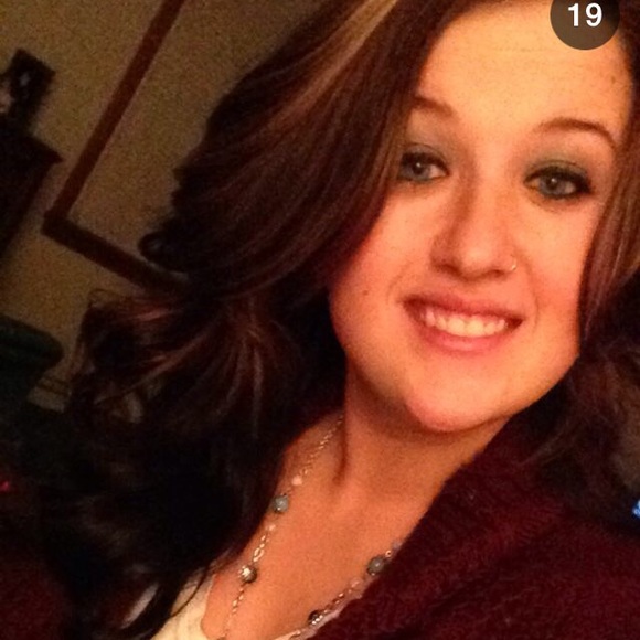 Meet your Posher, Taylor - Picture 1 of 1