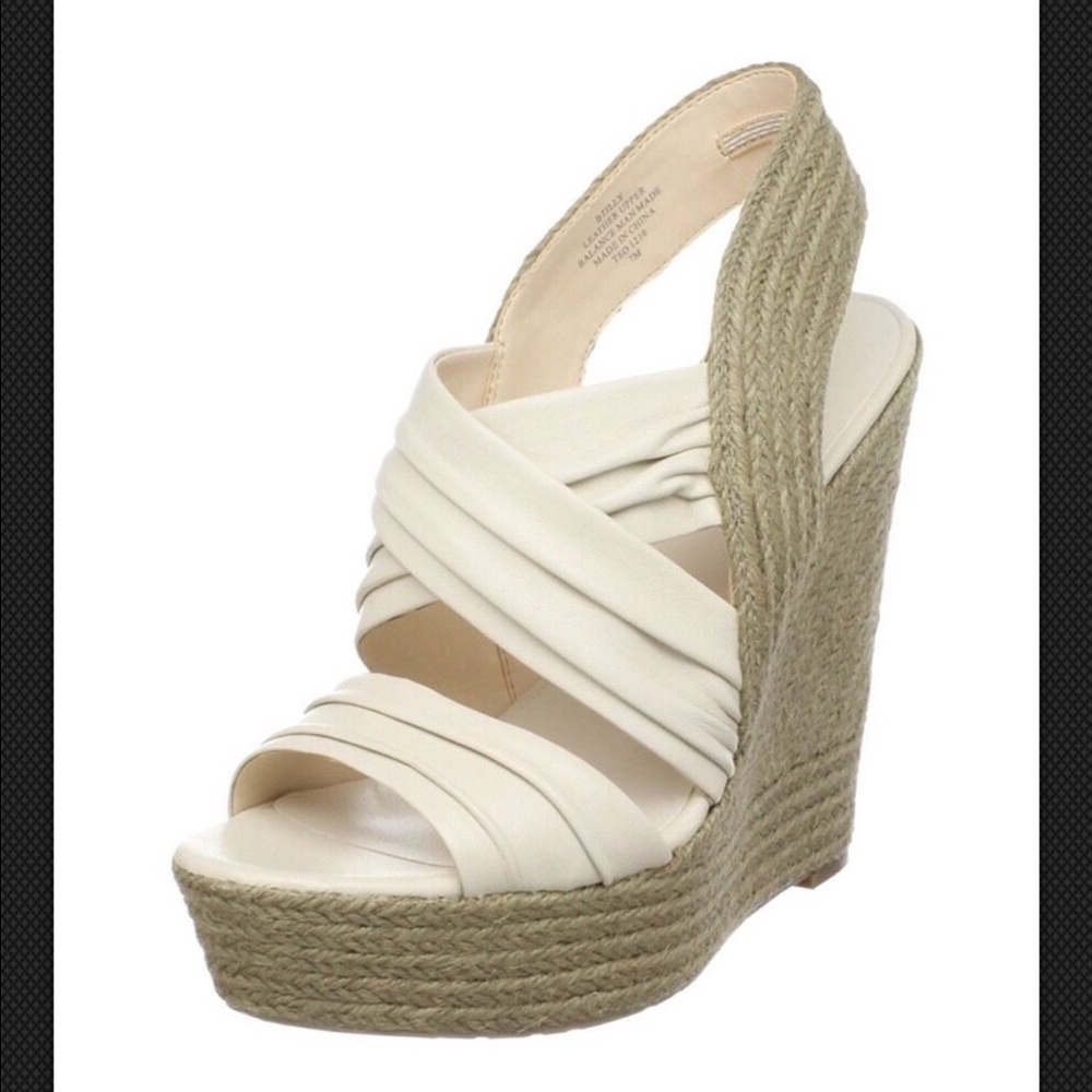 !! Closet Closing !! Tilly Wedge Platform Sandals