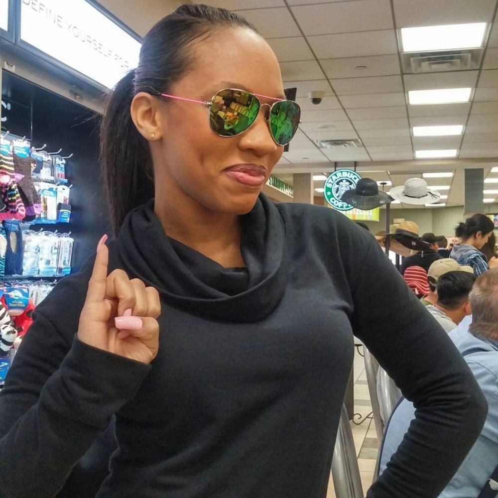 Meet your Posher, Rachel