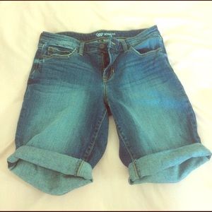 NWOT Gap Bermuda shorts