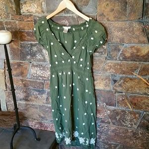Green daisy dress