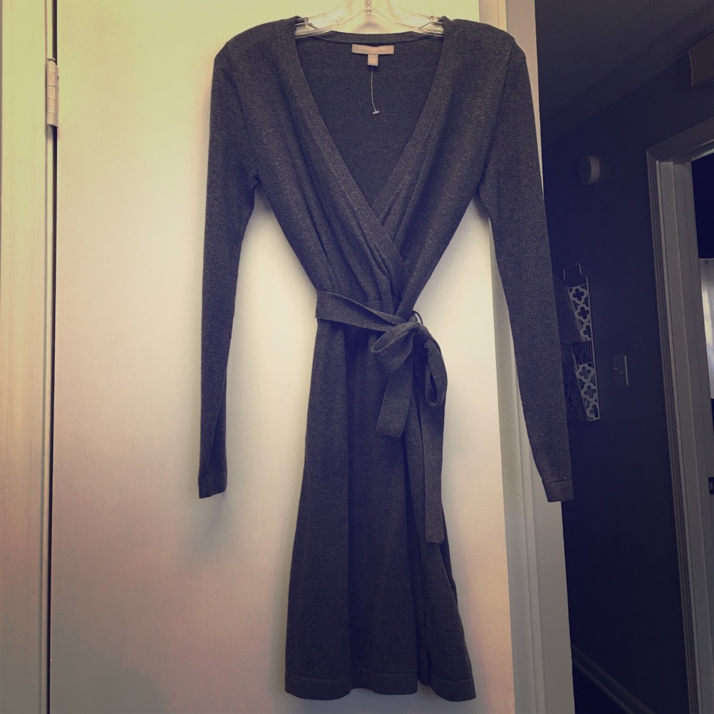 BR gray wrap dress