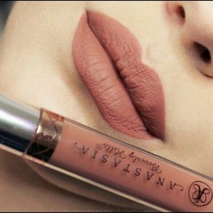 ON HOLD Anastasia liquid lipstick