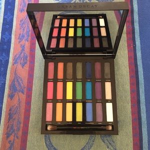 ⚡️SALE⚡️Urban Decay Full Spectrum palette