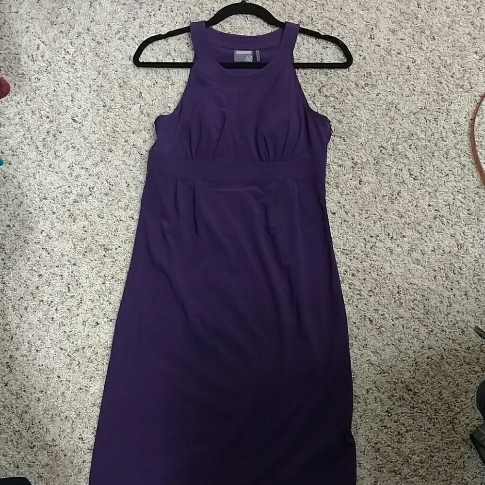 Athleta size 4